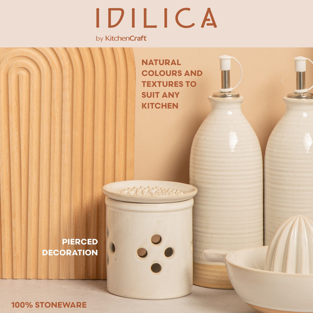 KitchenCraft Idilica Stoneware Garlic Storage with Grater Lid, Cream