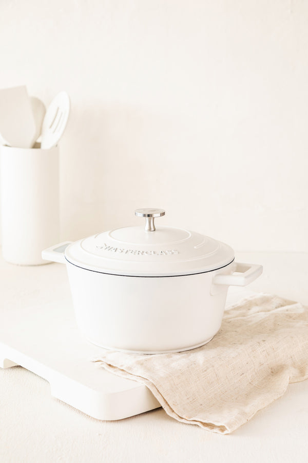 MasterClass Cream Cast Aluminium Casserole Dish, 2.5L image 3