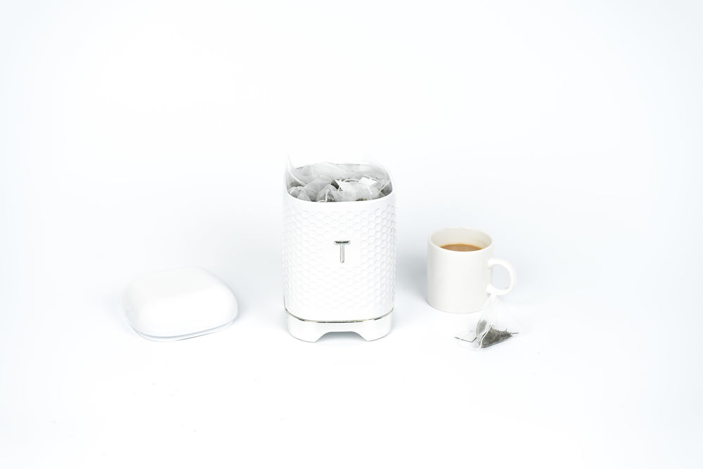 Lovello Retro Tea Canister with Geometric Textured Finish - Ice White
