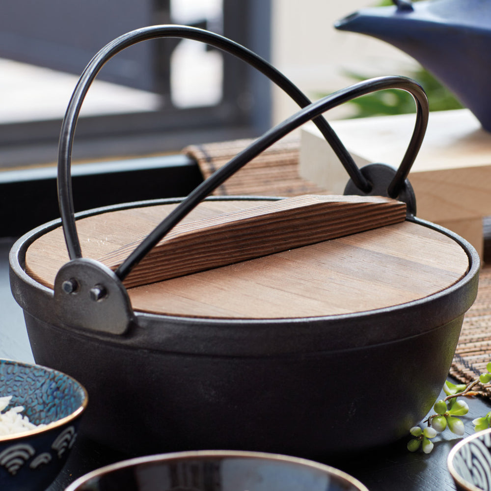 KitchenCraft World of Flavours Cast Iron Cooking Pot