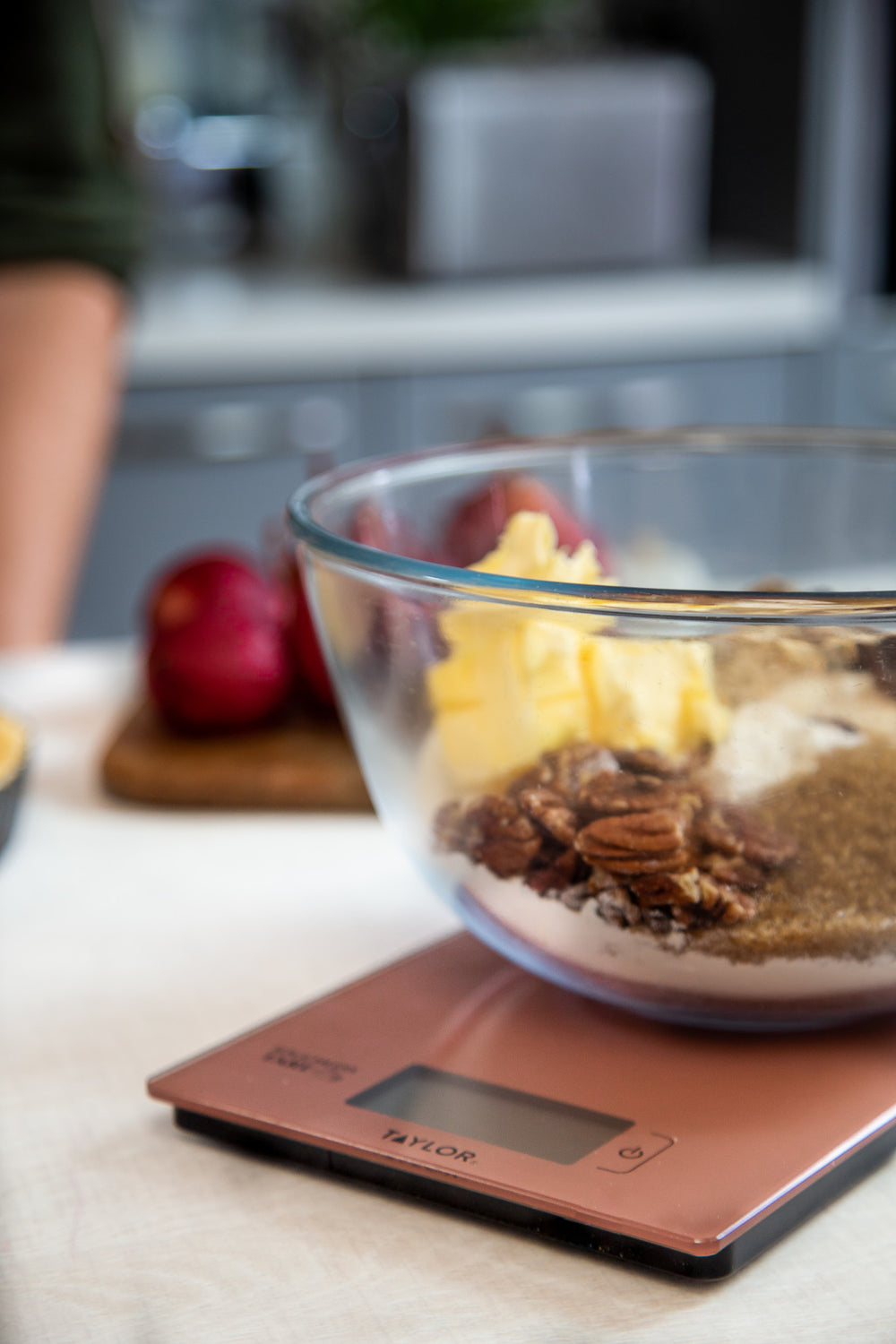 Taylor Digital Food Scales with Touchless Tare in Gift Box, High Accuracy, Plastic, Rose Gold, 16 x 20cm