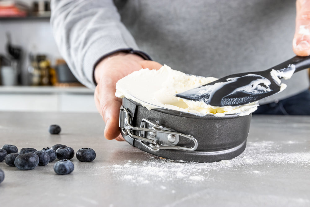 MasterClass Non-Stick Loose Base Springform Cake Pan, 11cm