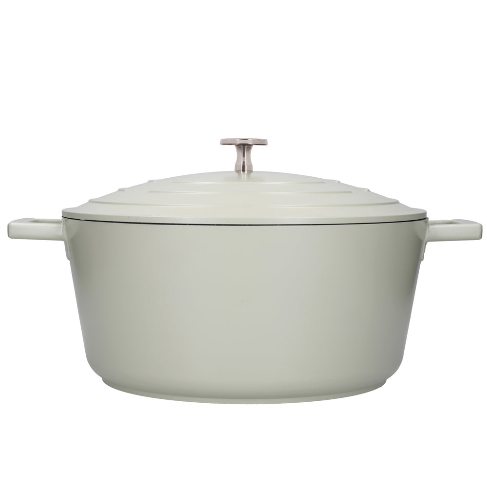 MasterClass Mint Green Cast Aluminium Casserole Dish, 5L image 1