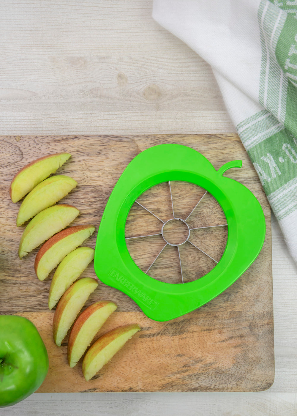 Farberware Fresh Apple Corer and Slicer, Stainless Steel  / Plastic, 15.5 cm (6