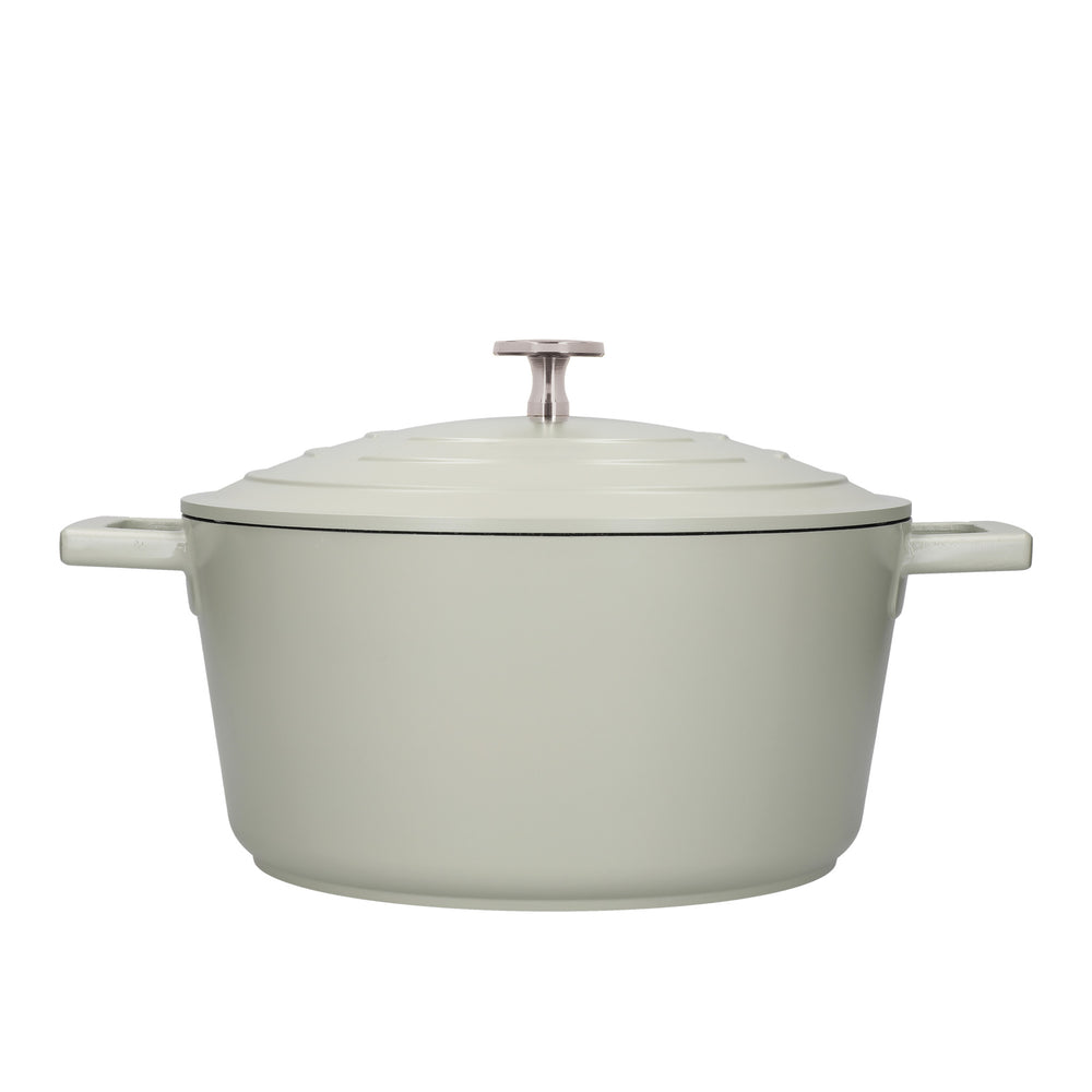 MasterClass Mint Green Cast Aluminium Casserole Dish, 4L image 1